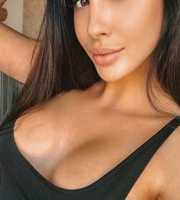 Erdemli Escort Cazibesiyle Öne Çıkan Tülin ile Üstün Kaliteli Hizmetin Kapılarını Açın